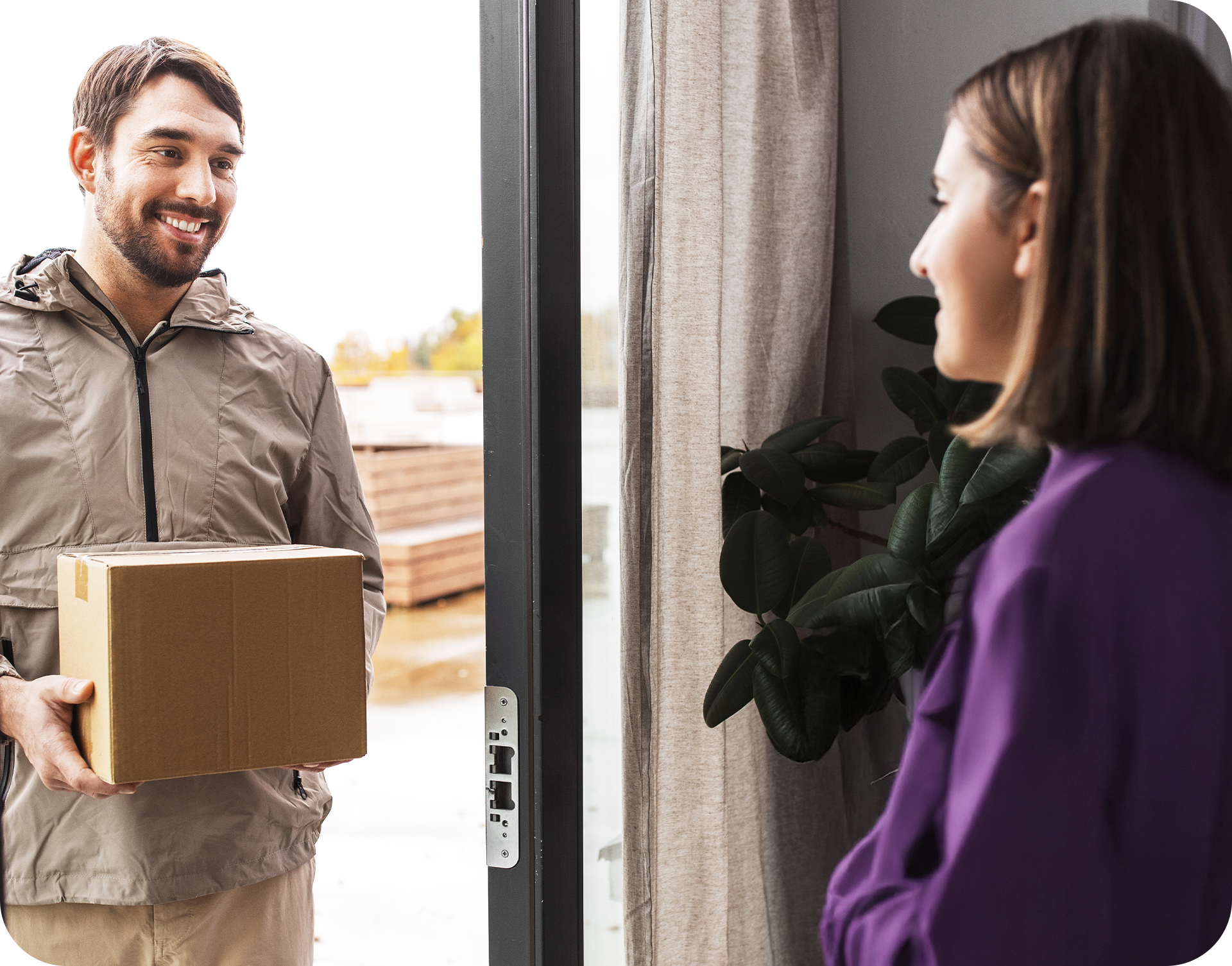 img-recebendo-encomenda-v4